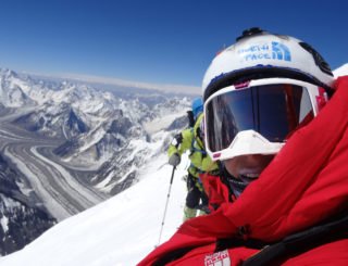 Tamara Lunger, hier am Gipfel des K2, kommt mit einem neuen Film zum Filmfest-Eröffnungsabend "Ladies Only".  Bild © Archiv Tamara Lunger