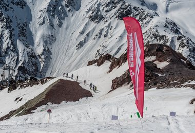 Großartige Kulisse beim Elbrus Open Ski-Mountaineering Cup (c) RedFox Elbrus Race/Oleg Chegodaev 