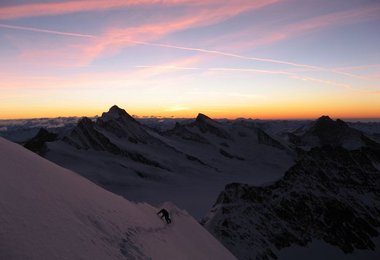 Morgenstimmung nahe des Mönch Gipfels © Miha Valic