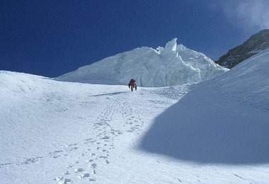 Trittschnee nach halber Rinnenhoehe am Pungpa Ri   Foto © Hirotaka Takeuchi