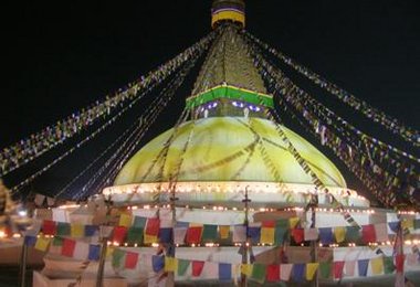 Bunte Gebetsfahnen in Bodnath