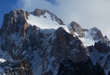 Blick aus die Hütte Ratcek auf den Korona Peak, klar dass ist mit 10x-Zoom