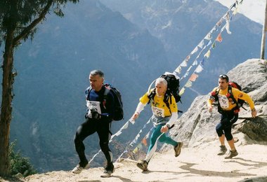 350 km im Wettlauf durch das Himalya