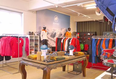 Im Pop Up Outlet Store von Mammut in Steyr 
