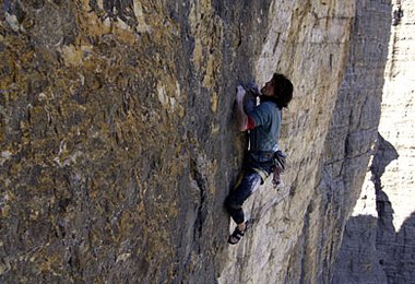 Dean Potter knakt die schwere Länge des Phantoms (9).