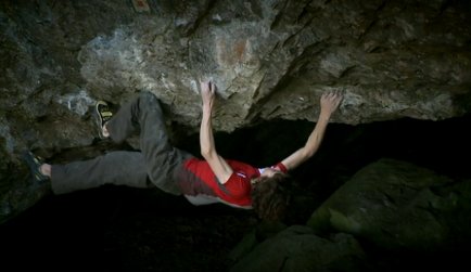 Video: Adam Ondra - Bouldern und 8c+/9a
