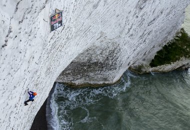 Red Bull White Cliffs 2014 Isle Of Wight (c) Red Bull Content Pool