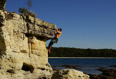 Bouldering Jervis Bay