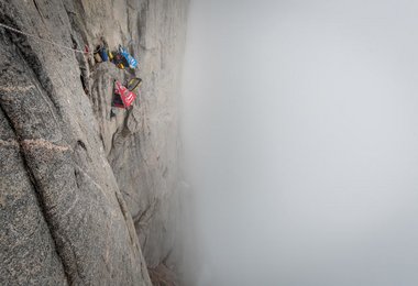 Life in-a port a ledge camp on the Mirror Wall (c) Berghaus-Matt-Pycroft-Coldhouse-Collective