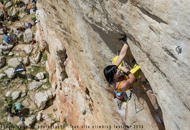 Barbara Raudner beim San Vito Climbing Festival (c) Roberto Zampino