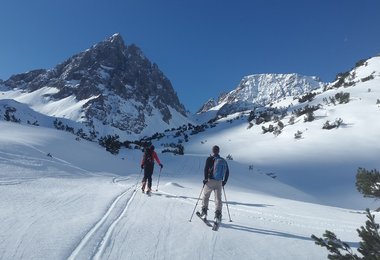 Skitouren für Anfänger (c) Pixabay.com