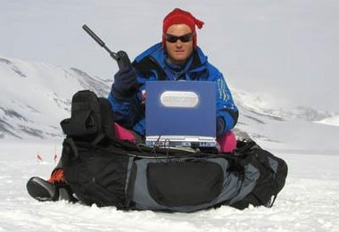 Satellitenübertragung aus der Antarktis
