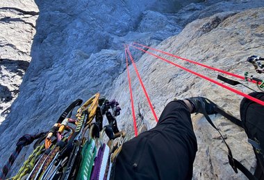 Simon Gielt bei der Erstbegehung von "Die Auslese", 600 m, 9 am Peitlerkofel (c) Simon Gietl