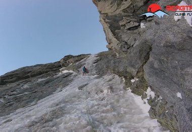 Dani Arnold  im direkten Ausstieg des Leichentuchs (c) Micheal Kräftner / bergtraum.at