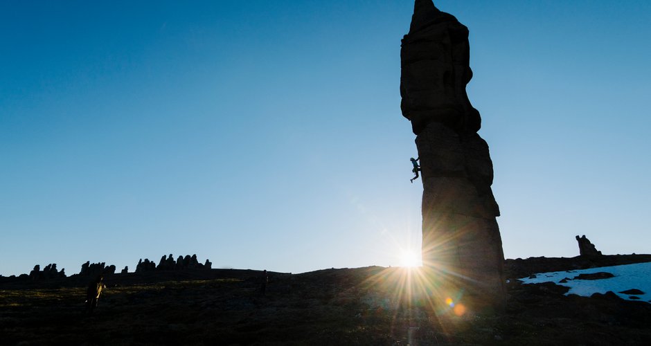 Magische Granitstadt in Sibirien (c) Elias Holzknecht/Red Bull Content Pool