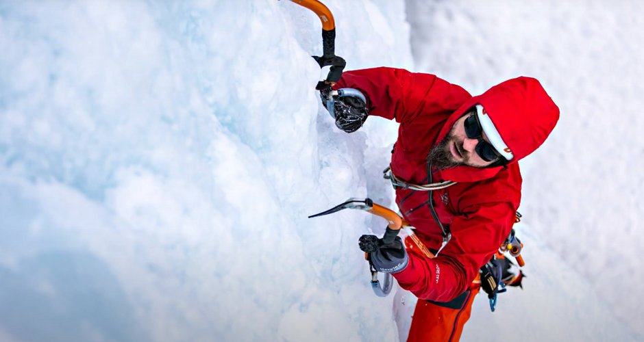 Markus Hofbauer beim Eisklettern