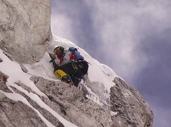 Kombikletterei am Baruntse 7066m im Jahr 2004