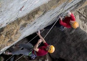 Video: Dave MacLeod & Tim Emmett an den Klippen von Pembroke 