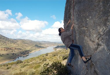Schönes Ambiente an den Felsen von Espiel