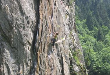 Durch die Konzentration auf Sportklettern und Bouldern kann die Qualität der Ausbildung steigen.