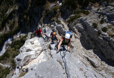 Eine Gruppe auf dem Grat