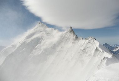 Weisshorn Nordgrat © Miha Valic