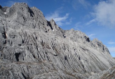 Nordwand der Carstensz Pyramide