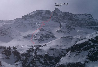 Nordwandrinne des Sonnblicks mit der Abfahrtsroute (Das Bild ist unter Download im unteren Textteil auch größer vorhanden).