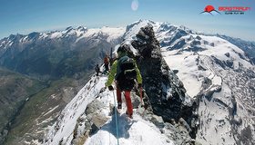 am Italienergipfel- im Hintergrund der Schweizer Gipfel und die Monte Rosa Gruppe