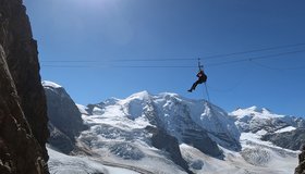 Quasi der Einstieg - die flotten Tyroline mit grandiosem Ausblick - Piz Trovat 2 Klettersteig