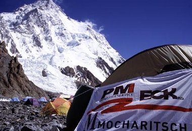 Aussicht auf K2 vom Basislager.
