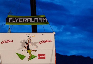 Siegerpose von Levier in der Wand (Foto: Expa Pictures)