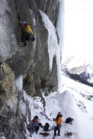 Ines Papert in der ersten Seillänge - Photo: Klaus Fengler