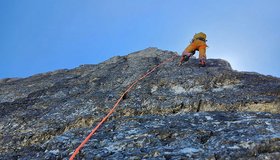 Die steile 6te Seillänge der In Memoriam Georg an der Elferkofel Nordwestwand; Foto: Robert Span