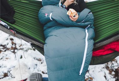 Der Hybrid Ice Cold 180 Schlafsack von Grüezi bag