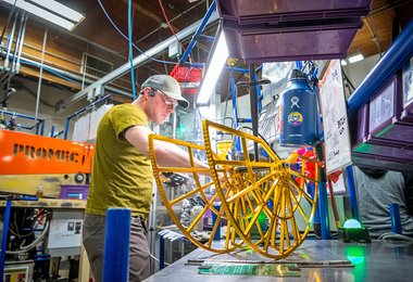 Der mega Camalot Nr. 21 in der Produktion