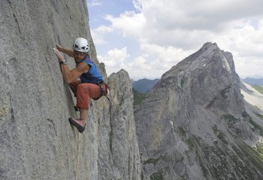 Hari Berger in Antihydral (10), Raetikon. Fotos: Hermann Erber - www.outdoor-foto.at