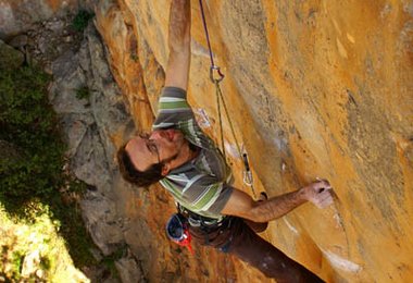 Derek Thatcher - Australia - Mt. Arapiles - The Pharos - Punks in the gym