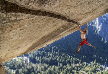 Heinz Zak bei der Free Solo Begehung von Separate Reality, 7a/7b, Yosemites USA