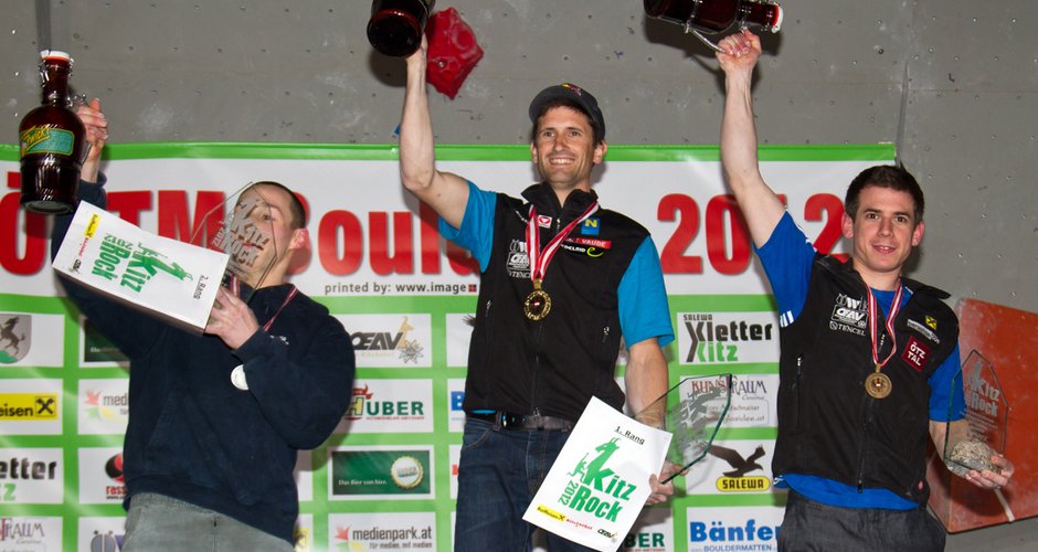 Kilian Fischhuber bouldert wieder an die Spitze