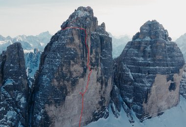 Simon Gietl bei der Winter-Solo Begehung von Phantom der Zinne (c) Silvan Metz/Felix Bub