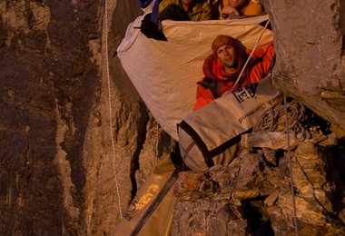 Stephan Siegrist, Ralf Weber und Thomas Theurillat im Portaledge © Thomas Senf, visualimpact