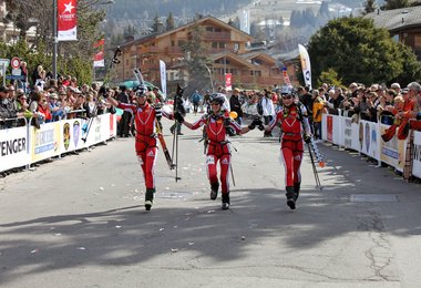 Zieleinlauf der Österreichischen Damen (vlnr. Swidrak, Prugger, Essl) Bild: Alexander Lugger