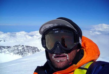 26.Mai 2007 13h15: Am Gipfel des kältesten Berg der Erde war es gar nicht so kalt wie befürchtet