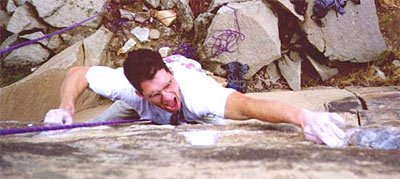 Mike klettert in "Colonoscopy" 5.13a/b, Table Rock