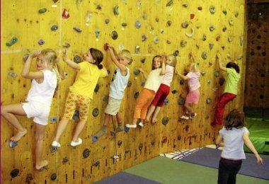 Ausgleichsklettern für Kids in der Kletterhalle Wien
