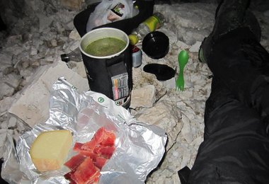 Ahrntaler Feinkost was will man mehr .. . Speck, Käse und ne warme Suppe :-)