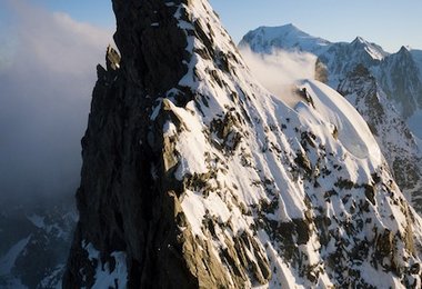 David beim Abseilen am Rochefort Grat © David Lama Privat