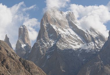 Nameless-Tower und Gr. Trango-Tower © Ralf Dujmovits www.amical.de