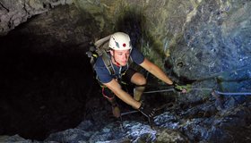 Der Stollen wurde als „schusssichere“ Röhre zur Versorgung der Stellungen gebaut